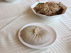 蟹黄汤包-怡园饭店-餐厅(四望亭店)