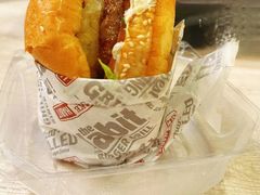 -The Habit Burger Grill 哈比特汉堡(复兴soho店)
