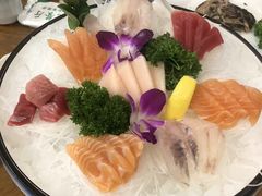 -青瓦餐厅·生鱼片·韩园烤肉(西塔店)