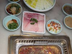 -巴渝瓦肆重庆鲜火锅(宝龙环湖店)