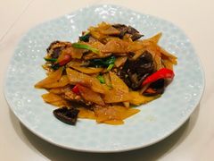 红蘑土豆片-红樱桃·欢乐餐厅(太原里店)