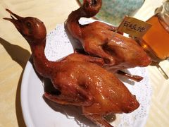 招牌烤乳鸽-石岐佬中山菜馆(张溪店)
