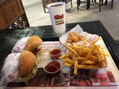 -The Habit Burger Grill 哈比特汉堡(爱琴海店)