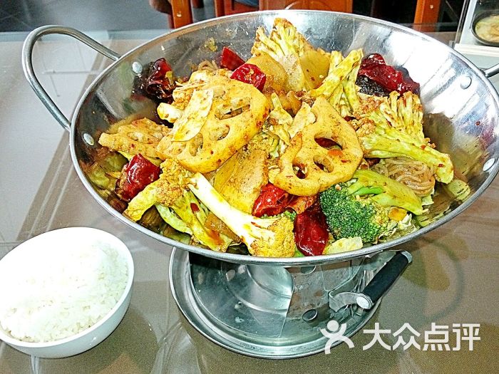 天厨妙香素食馆(朝外店)麻辣香锅单人餐图片 第2张