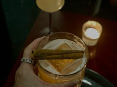 -毛毛虫酒吧