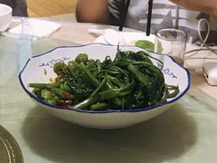 -洪霞餐馆