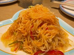 红油土豆丝-街角等你.大连海鲜烧烤.经典铁板海鲜串(西安路店)