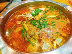 酸汤鱼-老凯俚酸汤鱼(鸿通城店)