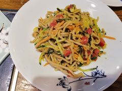 -蒙亨·阿木图赛(乌兰察布天恒广场店)
