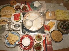 -尚尚仙·酸汤猪手·猪肚鸡火锅(华联万柳购物中心店)