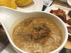 -新大咀港式茶餐厅(宝山万达店)