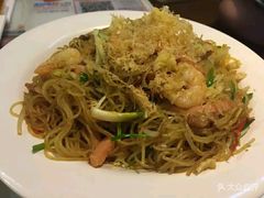 -新大咀港式茶餐厅(宝山万达店)
