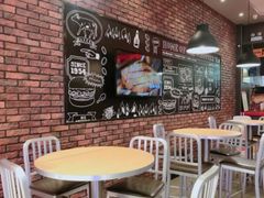 用餐区-汉堡王(大连柏威年餐厅店)