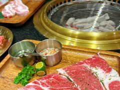 -何发发和牛烧肉·鳗鱼榴莲放题自助(乐峰广场店)