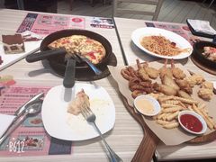 -必胜客(绿地新都会店)