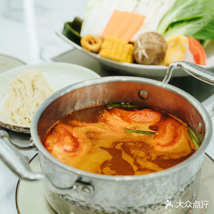 寒冷的冬日不如在呷哺呷哺整一顿火锅‼️