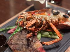 -恰餐厅及酒吧 CHAR Bar & Grill (北京丽都皇冠假日店)