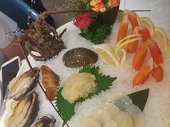 海鲜拼盘（小青龙）-红雀围·海鲜火锅(陆家嘴中心店)