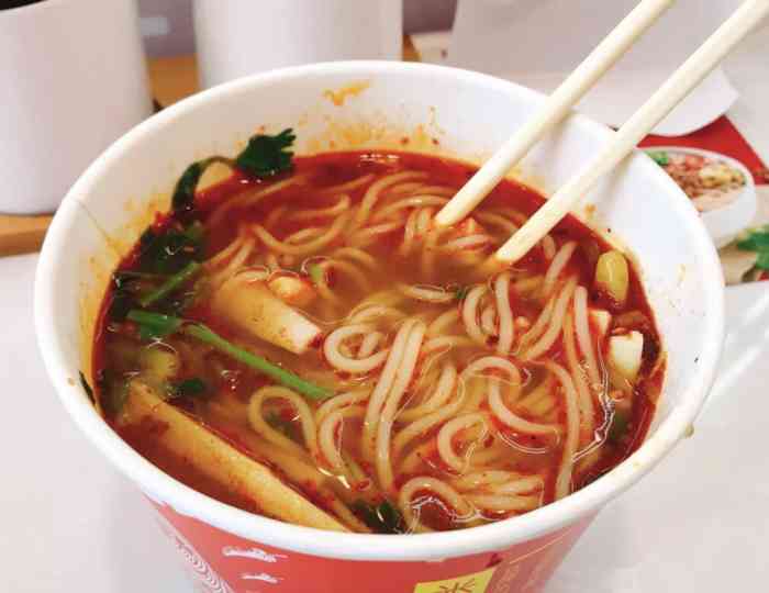 无名缘肉沫米粉(甜水园店)-"天气有点冷,在家实在懒得做饭,口里又有点