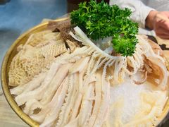 -毛肚向右·川渝毛肚王(经开永旺店)