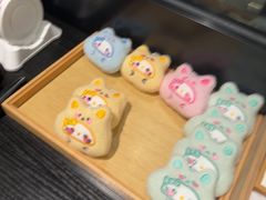 -Two Birds One Stone·一石二鸟(诚品生活店)