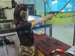 -都市枪神实弹射击俱乐部