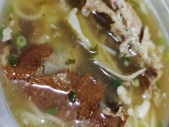 烤鸭米线-老陶包子铺(南大西南村店)