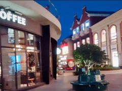 -王府井奥莱临潼小镇(临潼店)