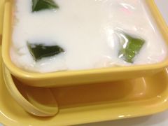 抹茶杏仁豆腐花-糖糖屋•糖水•雪花冰店(时尚天河店)