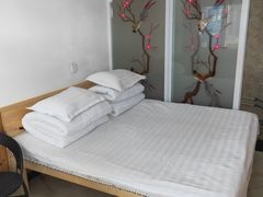 -梨木台悦来客农家院