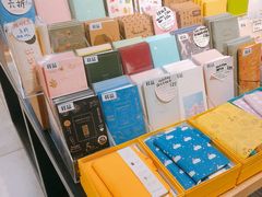 零售区-猫的天空之城概念书店(苏州诚品店)