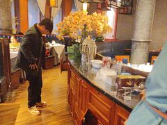 -八府香鸭·啫啫煲(华山路店)