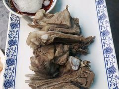 -陇上全荟兰州传统牛肉面(延吉路店)