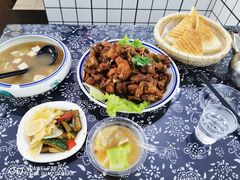 -八两八金·莱芜特色炒鸡(市南漳浦路店)
