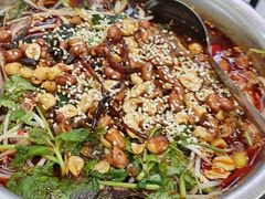 -周良天山牛杂城(天山路总店)