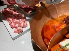 -墨居上隐·院子里火锅(峨眉店)
