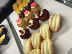 -亚洲国际大酒店·云顶阁旋转自助餐厅