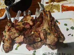苏尼特金质烤羊排-三个蒙古大叔羊肉串(大宁店)
