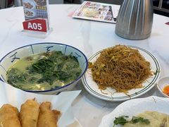 -明本湛江鸡•海鲜小厨(陈家祠店)
