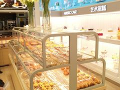 面包甜点陈列柜-好利来(新华店)