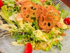 牛油果三文鱼沙拉-白石的深夜食堂(大上海店)