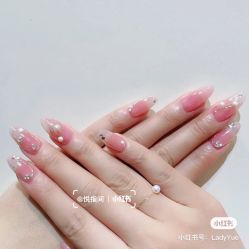 -悦指间美甲美睫