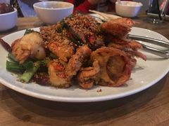 -TRIPLE 8 China Bar & Grill
