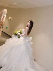 -城市花园婚纱摄影