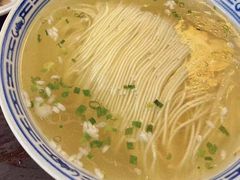 枫镇白汤面底-同得兴 Since·1995 传统苏式面馆(嘉馀坊店)