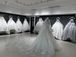 点击看大图 -Bridal Queen·婚纱女皇