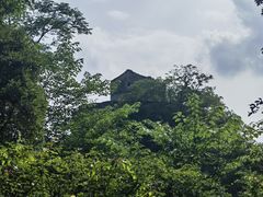 -高荡千年布依古寨旅游景区