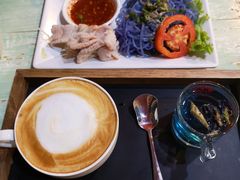 -蝶豆花蓝面条