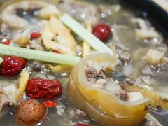 -五指山生态小黄牛(皮皮虾海鲜广场店)