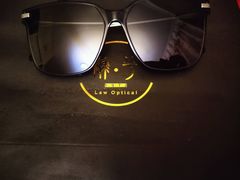 -肆兮眼镜·蔡司·徕卡战略合作店(大坪店)
